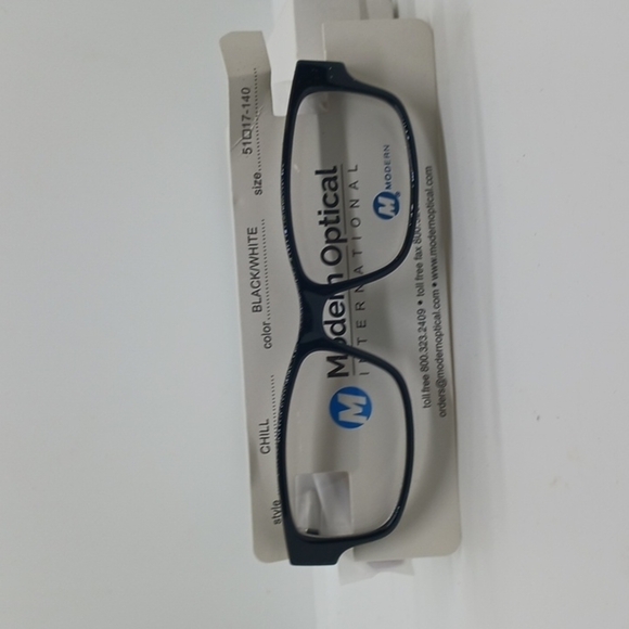 NWT UNISEX MODERN OPTICAL EYEGLASS FRAMES CHILL BLACK WHITE - Picture 1 of 3